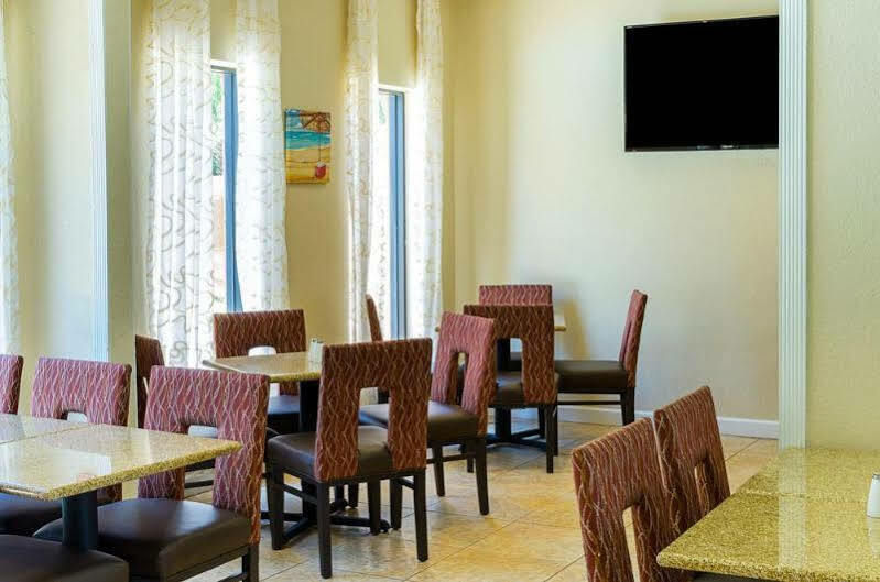 Quality Inn & Suites Miramar Beach Zewnętrze zdjęcie